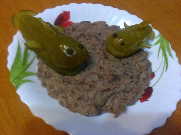 Fasole frecata si castraveti murati- de post