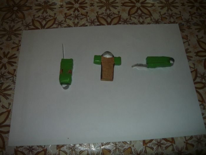 P1040508; cateva scule de altoit
