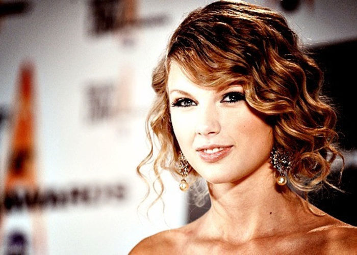 tumblr_lidcouz9ya1qdn3moo1_500_large - Taylor Swift