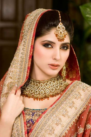 Desi bridal makeup pictures. (4)