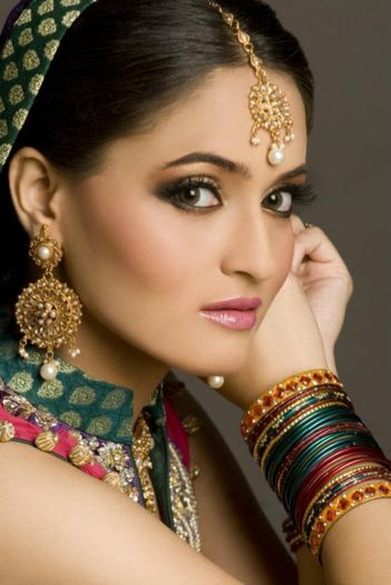 bridal make up (25) - Machiaj-Indian Makeup