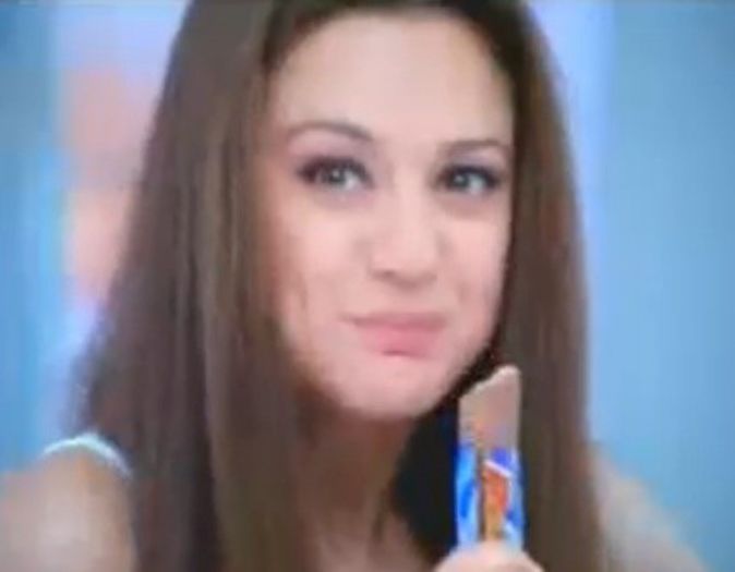 capture-20130319-162545 - Preity Zinta 06