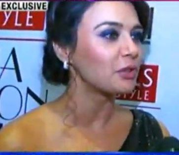 capture-20130319-163702 - Preity Zinta 07