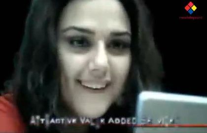 capture-20130319-164536 - Preity Zinta 07