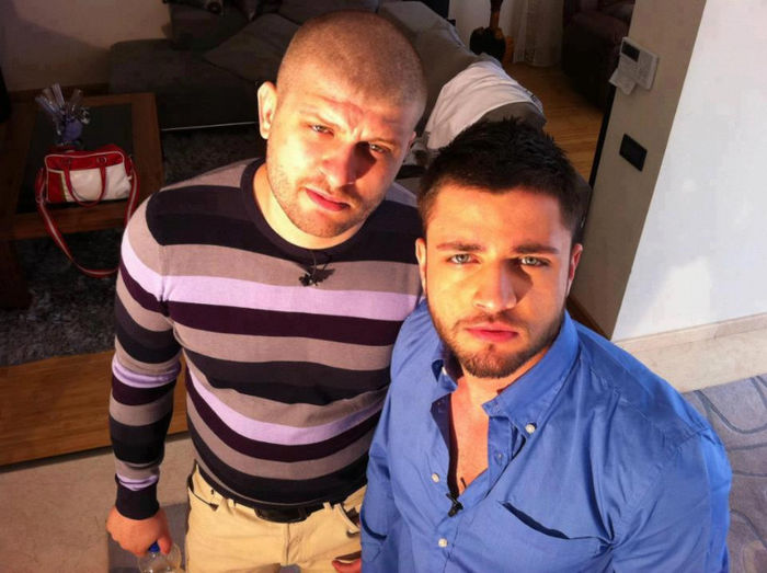 318142_351260434986681_2046433453_n