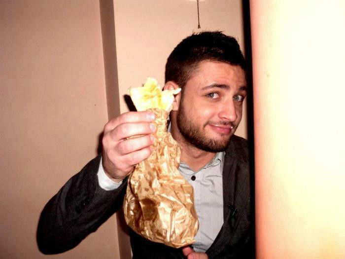 19728_351229638323094_754335009_n