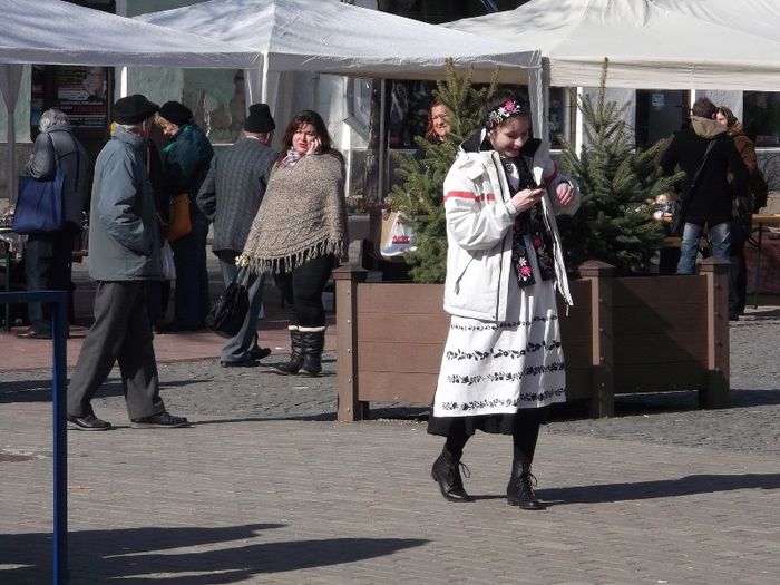 UN APEL,..... DOUA APLEURI... - TARGUL SASESC DE PASTE BISTRITA 2013