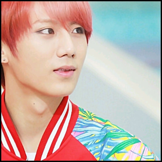 [(:] ..Succes girls.. la descoperire.. :)) ..[pleaca cu Geun sus] ..