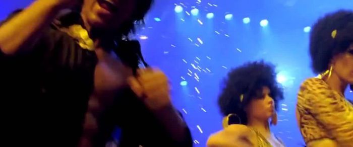 vlcsnap-00059 - Dard-E-Disco