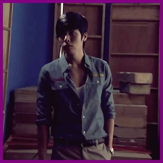 >> {intra} Boomii,la multi ani :o3 {merge la ea;ii da o plasuta;hug} - l - x - Episodul 24 - x - l