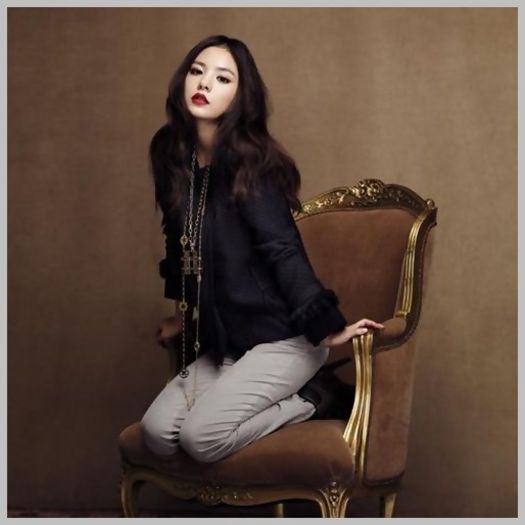 ;-. :-L..oppa,ridica-te :d..te cauta Hyun..sa plecam..:d. - l - x - Episodul 25 - x - l