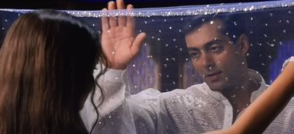 salman-khan-aishwarya-rai-hum-dil-de-chuke-sanam-1-9_5291b4c89a64b3