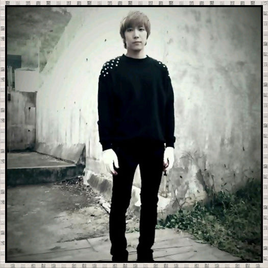 <> ..[se ridica; duce farfuria la bucatarie] ..Byee.. [pleaca] ..