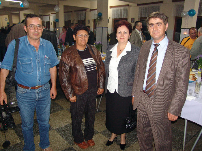 DSC08306 - 1 Cimpulung Moldovenesc  2006  Liceul Militar promotia 1976