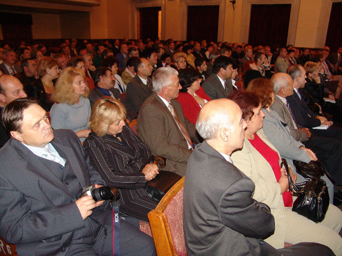 DSC08423 - 1 Cimpulung Moldovenesc  2006  Liceul Militar promotia 1976