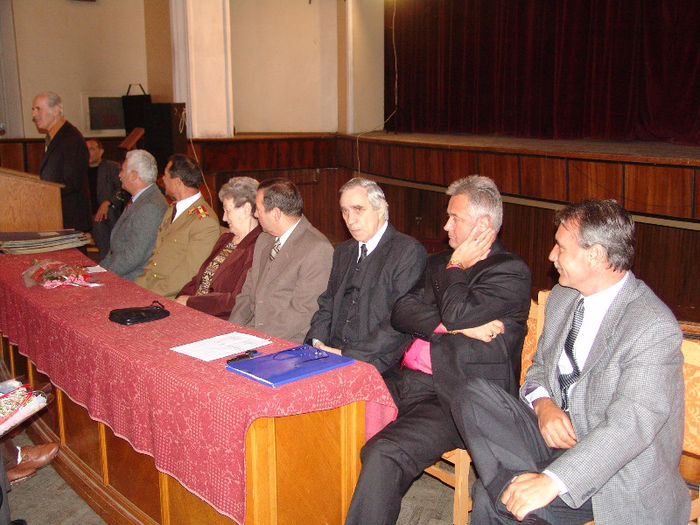 DSC08425 - 1 Cimpulung Moldovenesc  2006  Liceul Militar promotia 1976