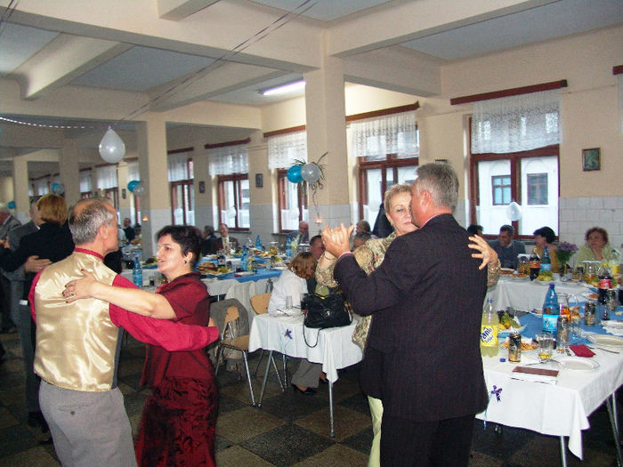 DSC08501 - 1 Cimpulung Moldovenesc  2006  Liceul Militar promotia 1976