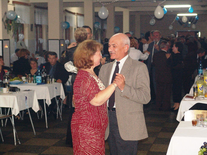 DSC08503 - 1 Cimpulung Moldovenesc  2006  Liceul Militar promotia 1976