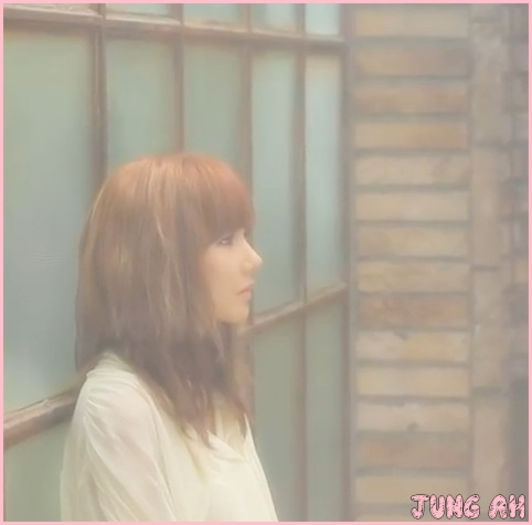 • Credeam ca Ara sta deja cu cineva..:| :))