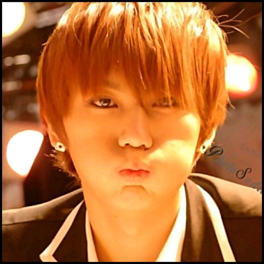 [(:] ..Aishh.. aishh.. Hyo..:| ..Eu unul.. nu as vrea s`o mai vad. :| .:))
