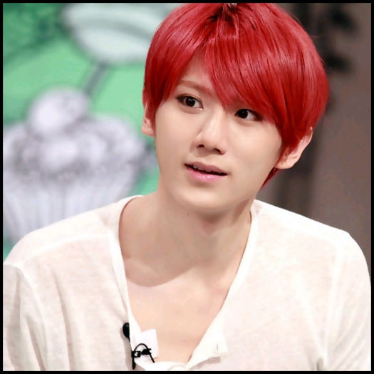 [(:] ..Noapte buna princess.. :o3..[o saruta pe Bora] ..Bye.. :-h. [pleaca]