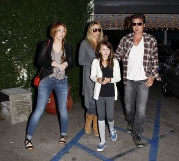 normal_87324_Preppei_Miley_Cyrus_with_Noah_Billy_Ray_and_Tish_at_Casa_Vega_in_Studio_City_12_122_357 - At Casa Vega In Studio City