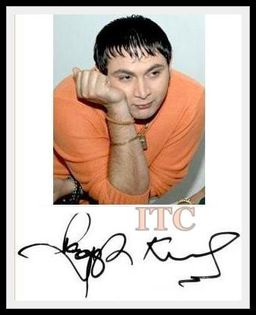 403245_309327659118015_53746244_n - Autografe-Autographs