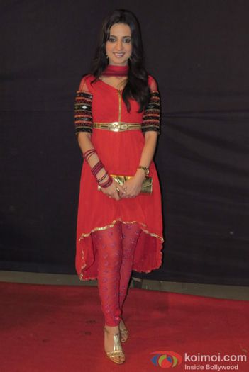 Sanaya-Irani-Tele-Celebs-Walk-The-Red-Carpet-Of-CID-Veerta-Awards-2013