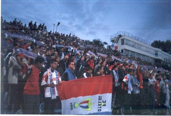 Suporteri Otelul Galati 2001 - Otelul Galati Istorie