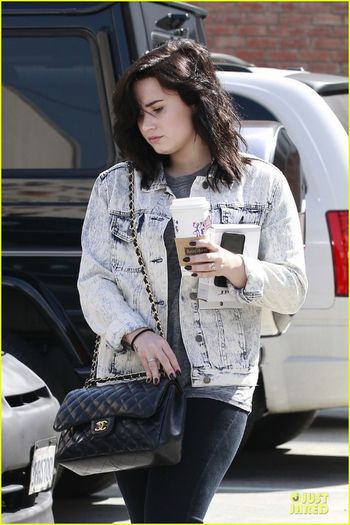 demi-lovato-short-hair-raising-coffee-stop-04 - Demi Lovato Short Hair Raising Coffee Stop