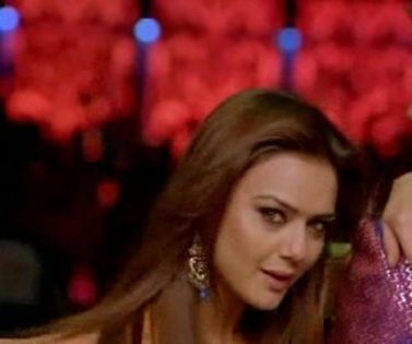 vlcsnap-159994 - Preity Zinta 07