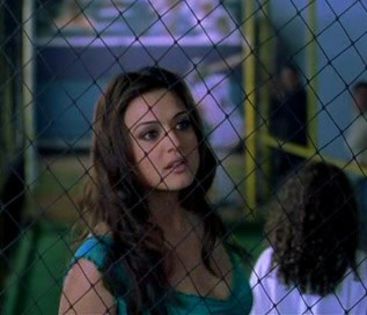 vlcsnap-420882 - Preity Zinta 07