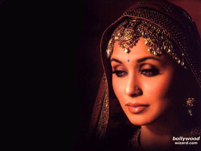 rani_mukherjee_001_1024x768_lxlj