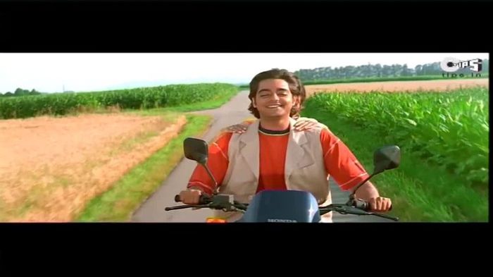 vlcsnap-00040 - O Soniye O Dil Janiye