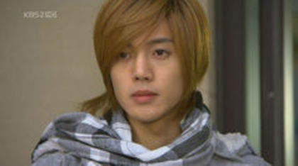 Jung min dami nr lui Mir de la MBLAQ