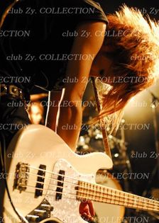 261389_349100835190948_217379273_n - Diaura Club Zy Colections 2013