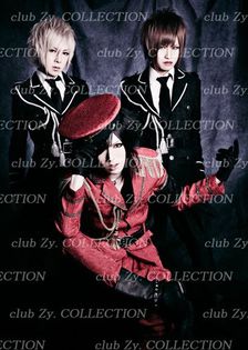 483266_349100625190969_1274851155_n - Diaura Club Zy Colections 2013