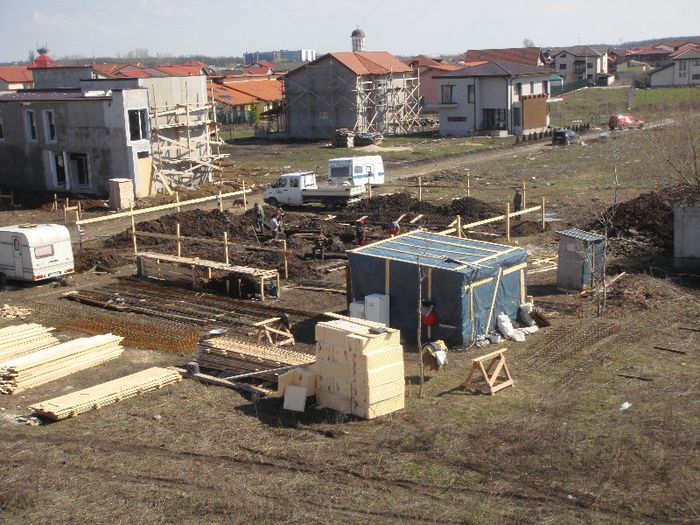 Viitorii Vecini - Foisor si Voliera