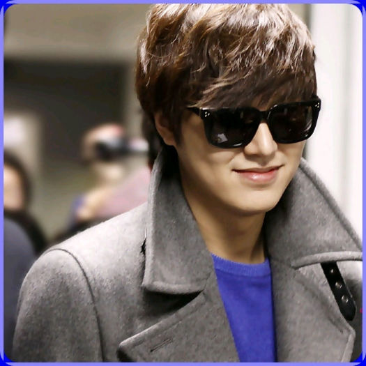 $... Iar in momentul asta.. abia ma abtin sa nu te sarut.. (taie si din `kiss me` :D) .. $... Iar in momentul asta.. abia ma abtin sa nu te sarut.. (taie si din `kiss me` :D) ..