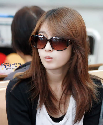 ★ HA .HA. HA .Ce amuzant esti ..:( [pleaca ]★