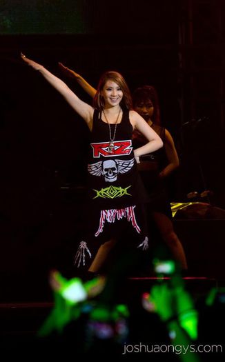 cl7 - 2ne1 4