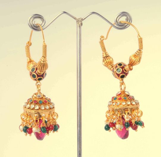 stunning_jhumka_earrings_in_crystal_style_droplets_abppa0bb0006_adiva_1