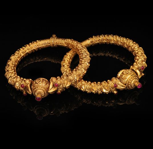 antique-designer-gold-bangle - Kangan-Bratara straveche