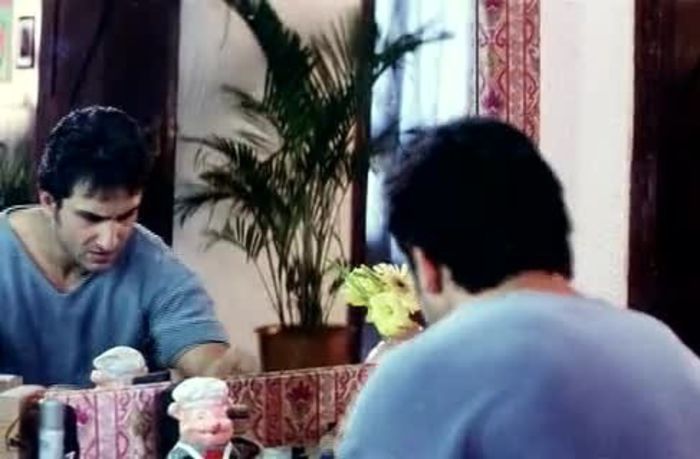 vlcsnap-00043 - Saif Ali Khan 3