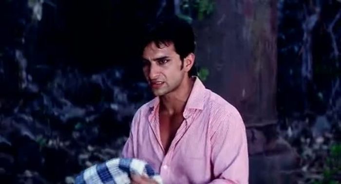 vlcsnap-00126 - Saif Ali Khan 3