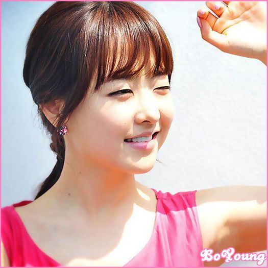 ♥ HimChannie vad ca a atipit aici.. :)) |se pune langa el|.