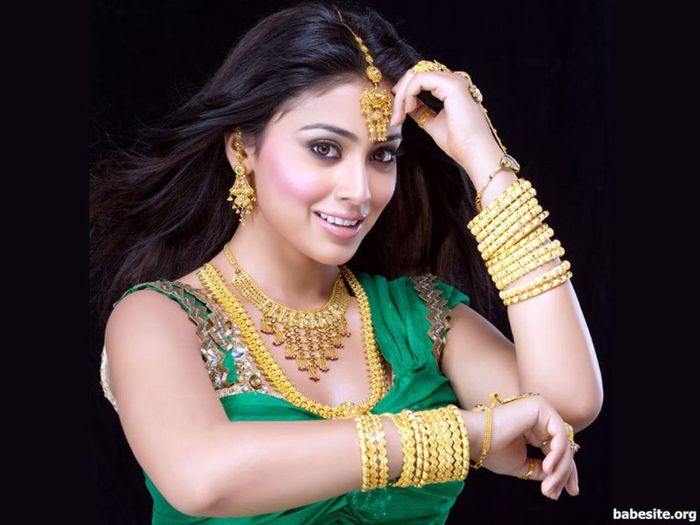  - SHREYA SARAN