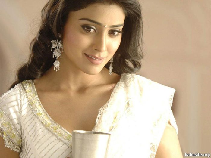  - SHREYA SARAN