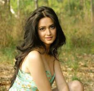  - KRITI KHARBANDA