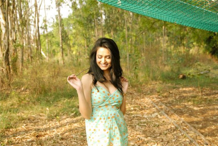  - KRITI KHARBANDA